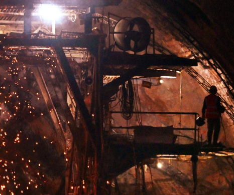 海底高鐵隧道建設過程中手拉葫蘆的作用